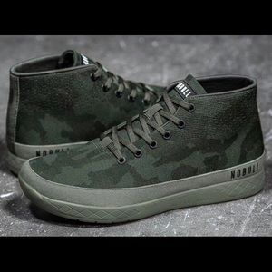 Women’s Nobull Mid Trainer